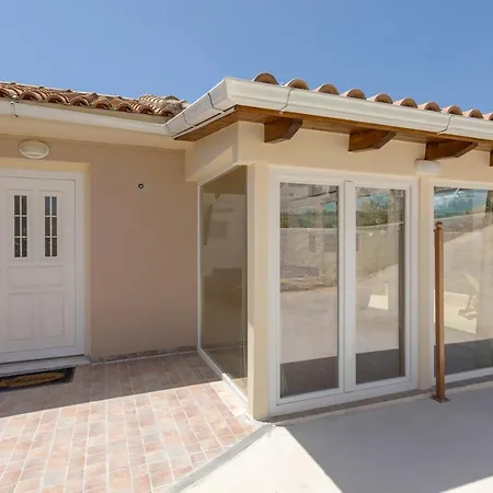 Icabaru Zante House *